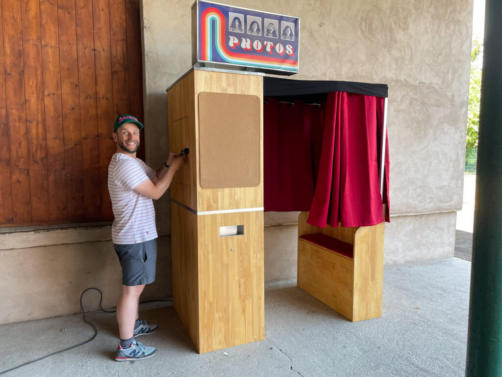 Installation de la cabine photo, photobooth en Alsace par Thomas à Huttenheim