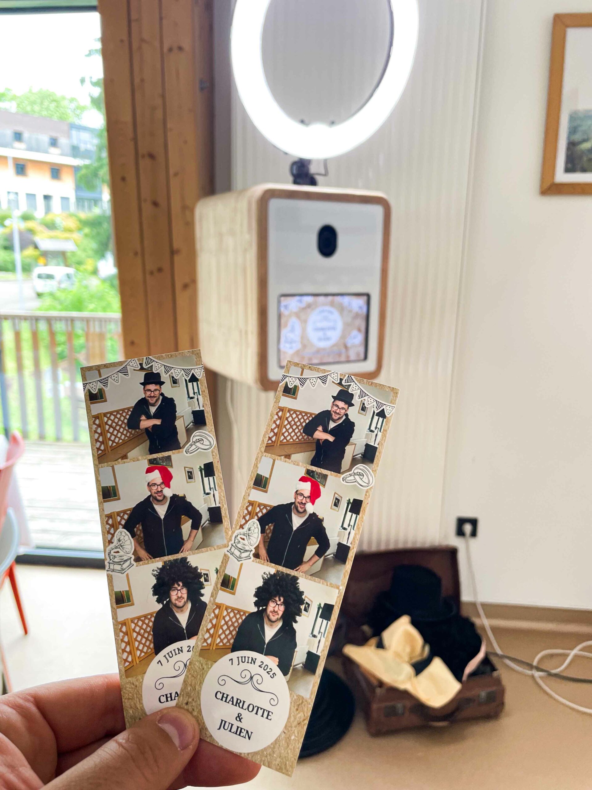 Borne photo installée au mariage champêtre de Charlotte & Julien à Stosswihr, Vallée de Munster