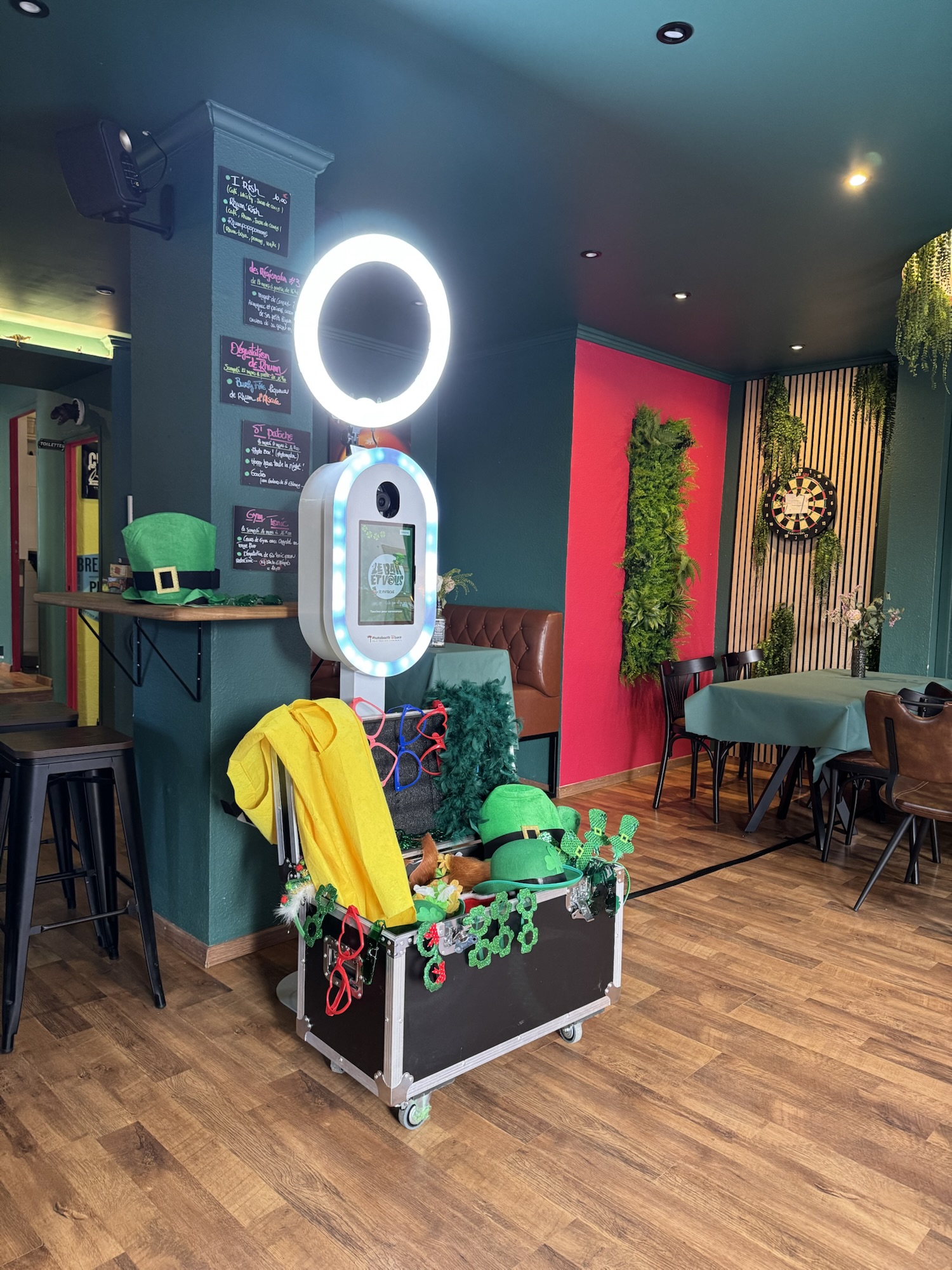 Borne blanche au bar et vous à Colmar avec accessoires
